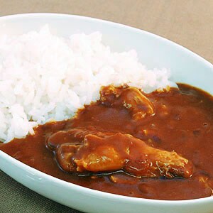博多華味鳥 手羽元カレー(レトルト・中辛)