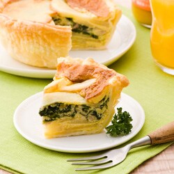 濃厚たまごの手作りキッシュ ほうれん草&ベーコン
