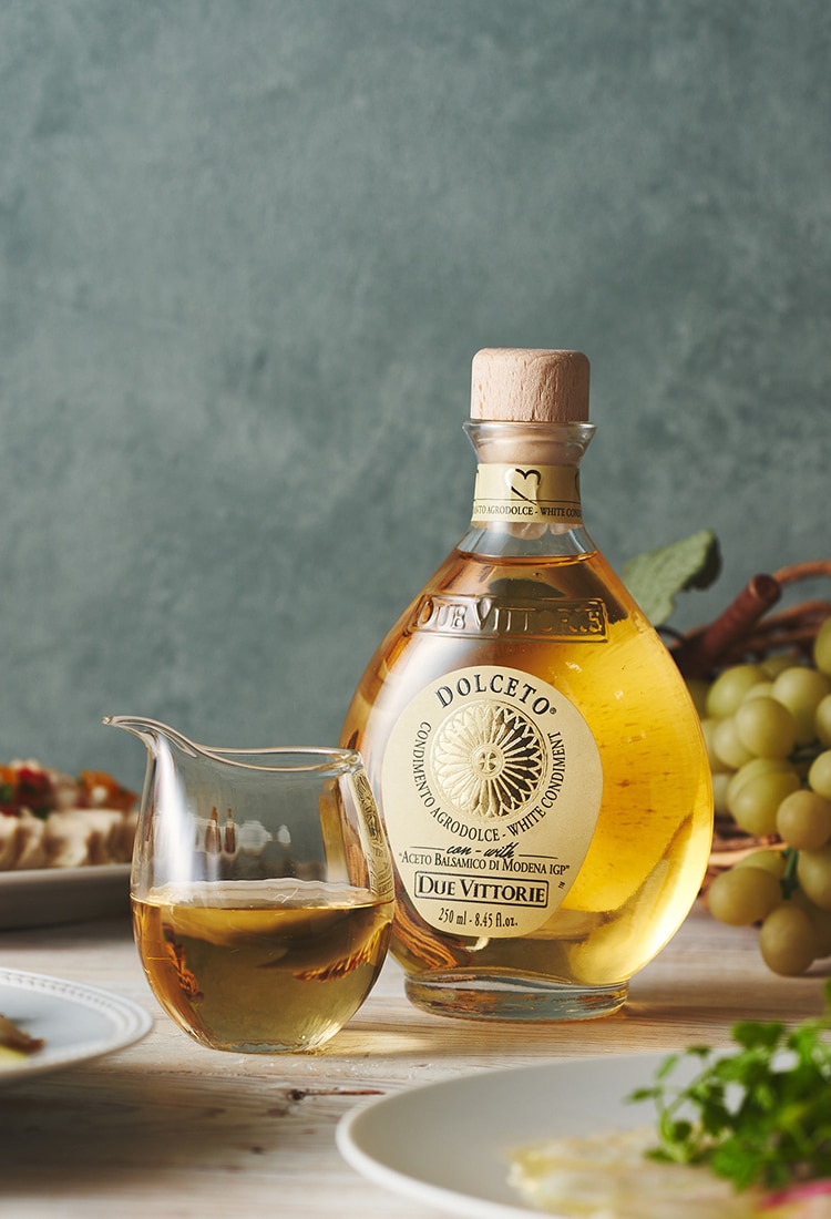 �A�b�v���r�l�K�[���z���C�g�o���T�~�R�|�\��