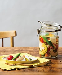 Kit]旬を詰め込んで！7種野菜お手軽ピクルス|有機野菜 通販 Oisix