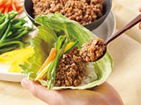 Kit]まるごとひと玉で肉みそのレタス包み|有機野菜 通販 Oisix