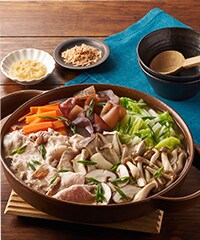 Kit]大戸屋監修！豚肉と4種きのこの旨塩だし鍋|有機野菜 通販