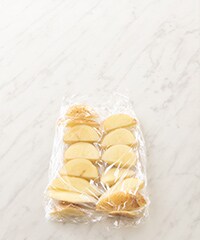 【ひじきの煮物】モイスチャークリーム3☆2本セット EASTBEE 釜炊き ひじき煮 500g [ 4984183023802 ] | A-プライス
