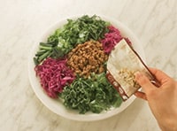 Kit]香味野菜のベトナム風まぜごはん|有機野菜 通販 Oisix