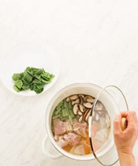 Kit]おだし香る！国産鶏のお雑煮|有機野菜 通販 Oisix(おいしっくす)