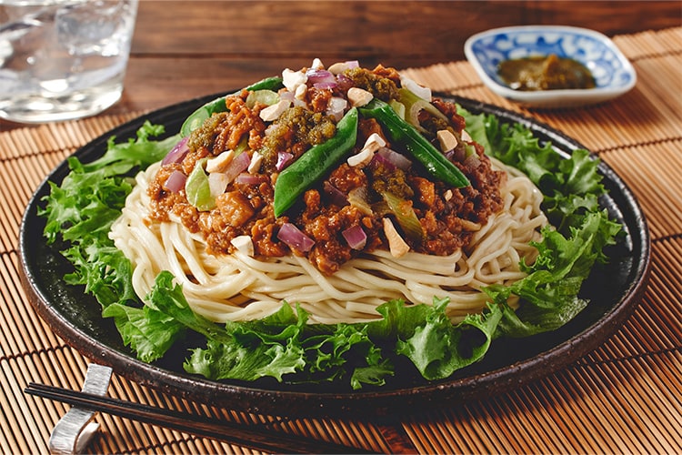 Kit2人前／[PlantOisix]ジャージャー麺|有機野菜 通販 Oisix