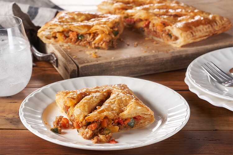 賞味11/30】[Kit]フランス産バター香るミートパイ|有機野菜 通販