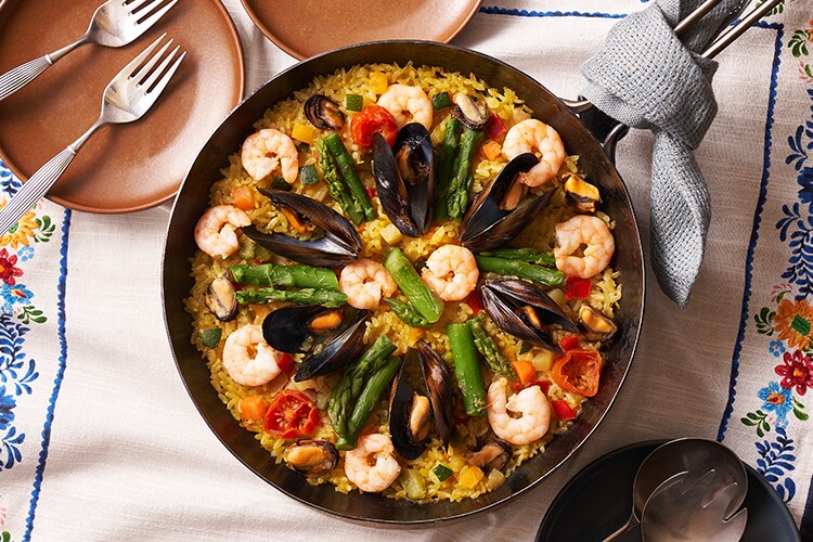 Kit]サフラン香るシーフードパエリア|有機野菜 通販 Oisix