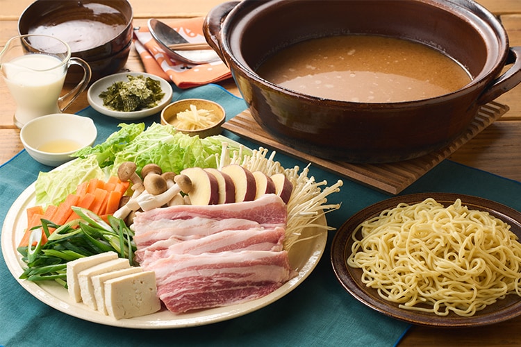 鍋島6本 Kit]まろ旨！豚とたっぷり野菜の豆乳味噌鍋|有機野菜 通販 Oisix