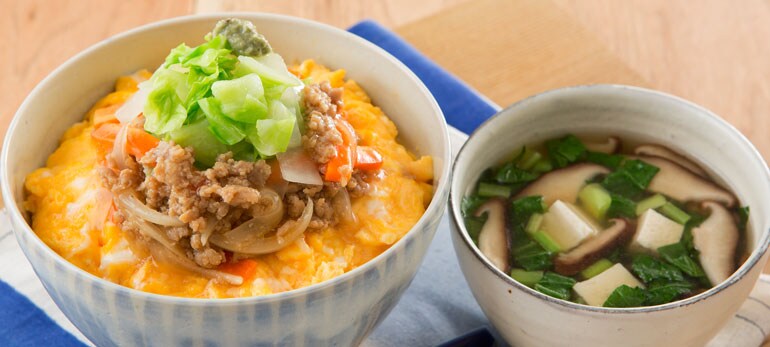 Kit3人前 ふわとろオムレツの豚そぼろ丼 有機野菜 通販 oisix おいしっくす Kit3人前 ふわとろオムレツの豚そぼろ丼 有機野菜 通販 oisix おいしっくす