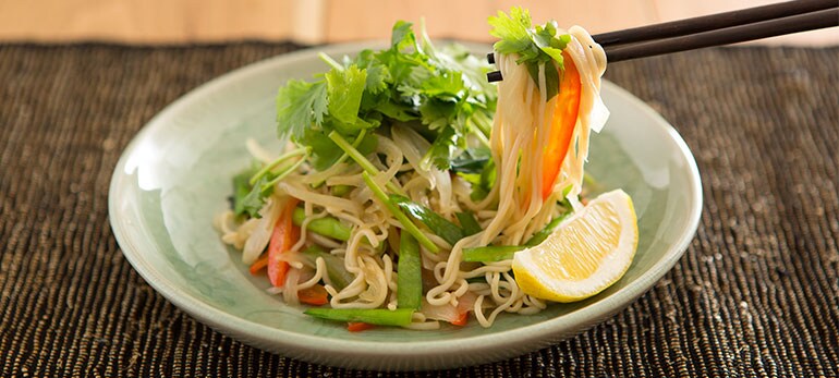 Kit]パクチー！タイ風焼きそば（こんにゃく麺）|有機野菜 通販