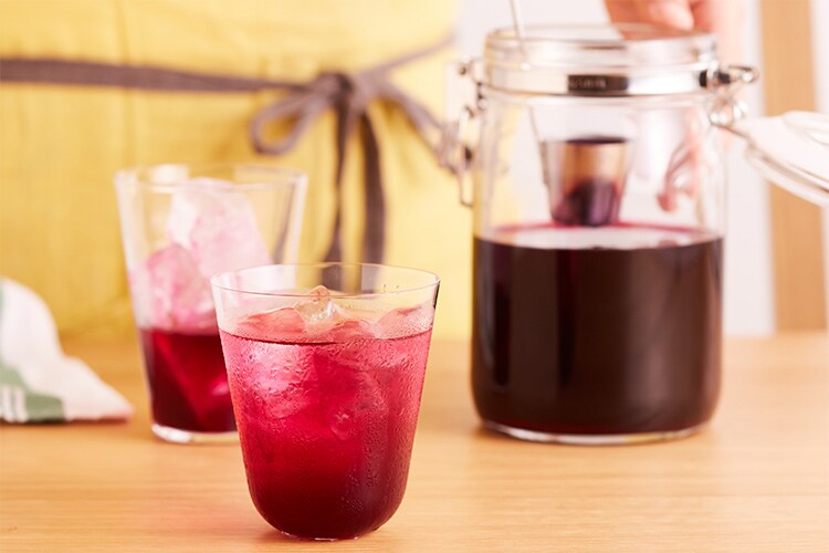 赤しそシロップ(農薬不使用)　300ml×●本 赤しそシロップ(農薬不使用) 300ml×6本 Kit]色鮮やかな赤しそ