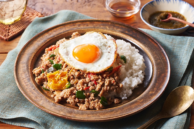 Kit]【超ラク】辛くない！野菜ジューシーガパオ|有機野菜 通販