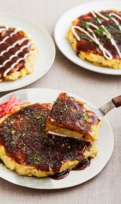 本格的!関西風お好み焼き