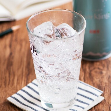 ついに登場!Oisix基準の炭酸水