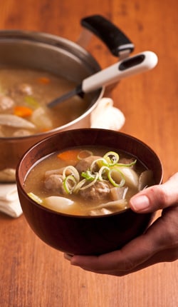 ほんのり甘くてお出汁もおいしい アジのつみれボール