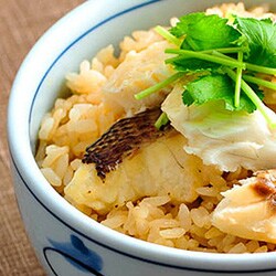 その参 ふっくらおいしい鯛の釜飯で〆る!