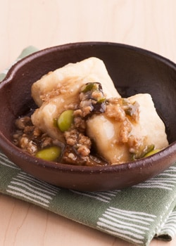 やまいもと豆腐のふんわり揚げ そぼろあん