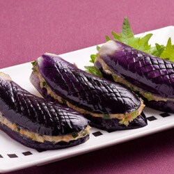 餃子のたねでなすのはさみ揚げ