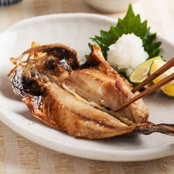 素材の旨みが活かされた 大きめアジの開き