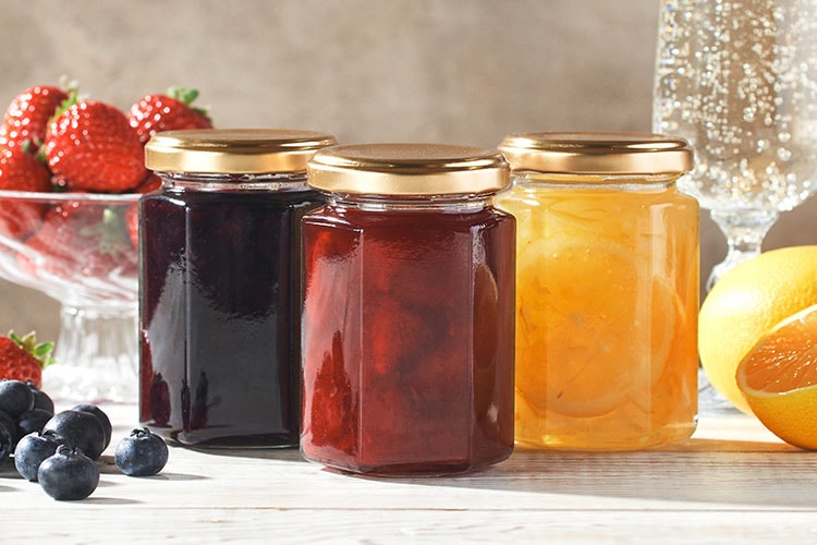 �[�ؓ��g�p �t���[�c�W����3�Z�b�g