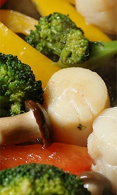 素材そのものがおいしいから、あまり物の野菜と炒めるだけでも、ちょっと贅沢な簡単一品料理の出来上がり!