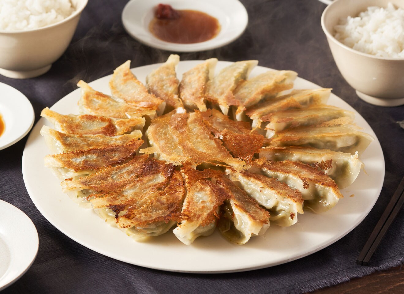 モトイシェフのパパ餃子 Restaurant Motoi 公式通販 Oisixおうちレストラン おいしい名店の看板メニューをお取り寄せ ギフトにもおすすめ