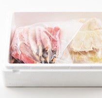 お届けも安心 鮮度を保つ発泡スチロール梱包