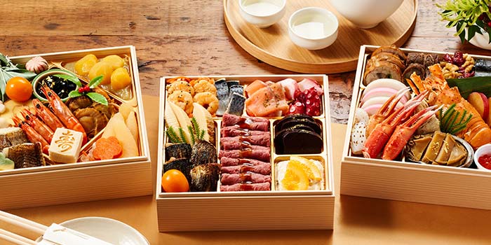 和洋折衷三段重「上慶梅 豊」 ｜ おせちの通販ならOisix