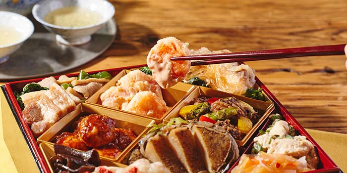 焼物 お重 和風二段重「高砂 和」 ｜ おせちの通販ならOisix（おいしっくす）