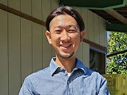 ���R �M������                                   