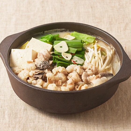 野菜を加えて！せんまい入りもつ鍋セット（豚骨）