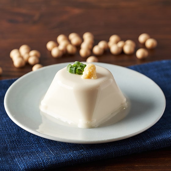 豆の風味とろける なめらか絹とうふ 4p|有機野菜 通販 Oisix(おいしっくす)