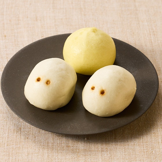 うさぎのお月見まんじゅう|有機野菜 通販 Oisix(おいしっくす)