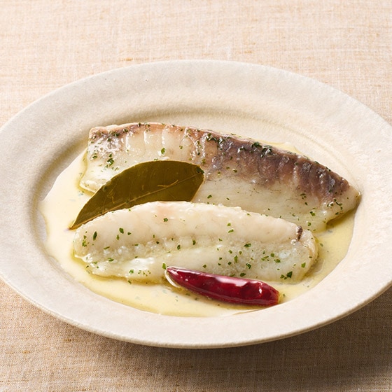 香草オイルで熟成させた アイゴのコンフィ