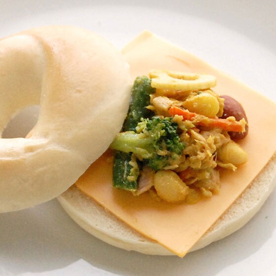 温野菜とツナのカレーサンド