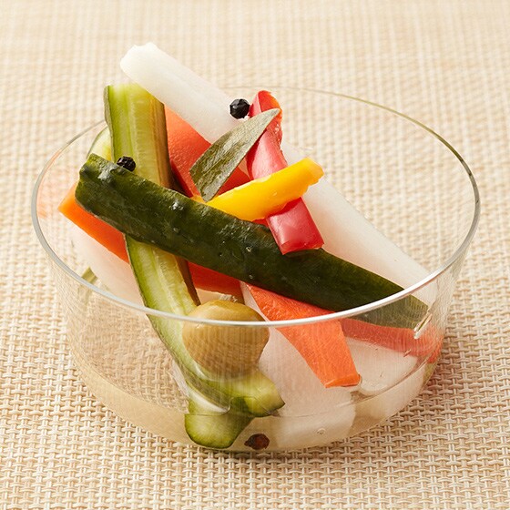 盛り付けるだけ！彩り野菜を使ったおいしいピクルス