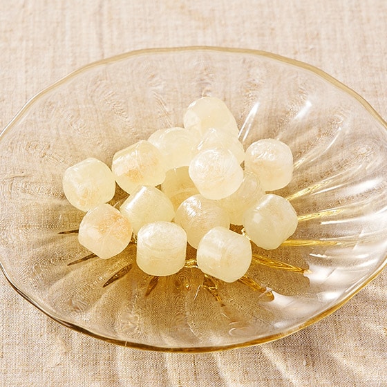 Amazon.co.jp: 扇雀飴 こっちの梅はすっぱいぞ 80g ×6袋 : 食品