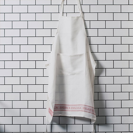 DEAN&DELUCA ジャガードエプロンレッド|有機野菜 通販 Oisix
