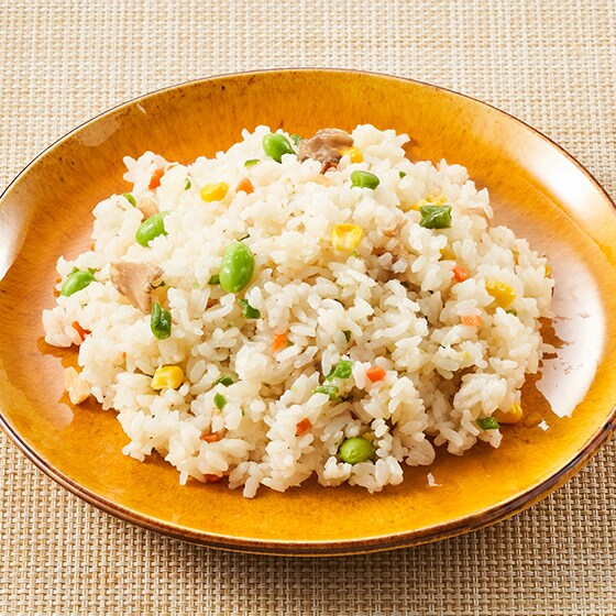 釜炊きでふっくら！7種具材のベジタブルピラフ | 有機野菜 通販 Oisix(おいしっくす)