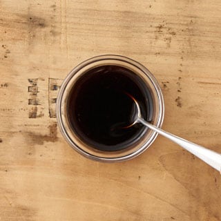【画像】小さめのボウルに調味料を入れ混ぜる